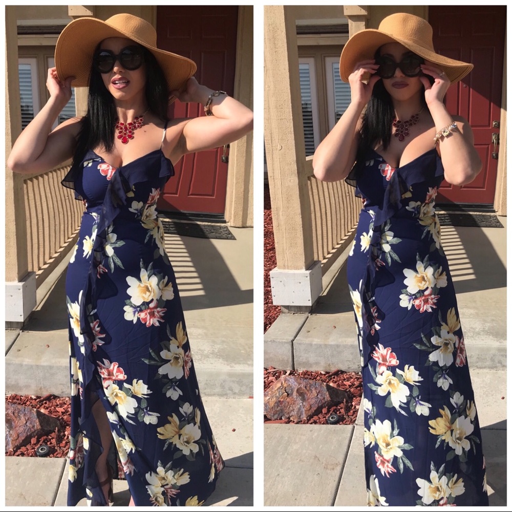 5 ⭐️ Paradise - Floral Maxi Dress - Picture 2 of 8